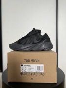 Yeezy 700 mnvn triple black