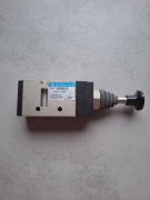 Nowy zawór mechaniczny KCC KHP320D-02 ręczny pneumatyczny 3/2 Push Pull