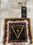 T-shirt znanej marki Guess