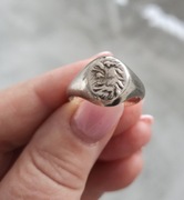 Srebrny sygnet z okresu PRL