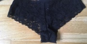 czarne koronkowe majtki figi H&M xs 34 koronka