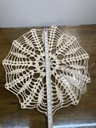 serwetka recznie robiona na stół 28 cm srednicy, misterna tobota