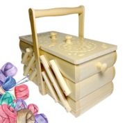 Drewniana niciarka z sosny 29x14x15cm. Rzeźbiony wzór. Organizer