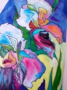 Szal ręcznie malowany "IRYSY", błękitny w wielobarwne kwiaty, 100% silk