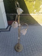 piękna, droga, wysoka używana złota lampa stojąca 