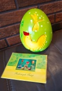 Duże jajo wielkanocne ceramiczne zielone ozdoba na stół i karta