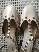 ZARA Balerinki z ćwiekami kremowe 38