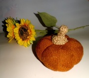 Wełniana dynia dekoracyjna na jesień , handmade