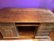 Biurko z litego drewna. 150x70cm.