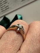 Zaręczynowy Złoty pierścionek z diamentem 0.16 ct,YES Amore,