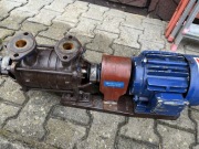 Hydroforowy zestaw: pompa, silnik, zbiornik, akcesoria.