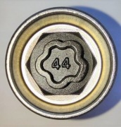 Nasadka, śruba zabezpiecz. złodziejka BMW wzór 44 SERIA F