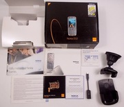 PUDEŁKO NOKIA E52 & Nokia Holder HH-20