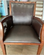 oddam za darmo bardzo wygodny fotel, drewniane części bez uszkodzeń