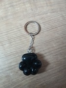 Kocia łapka. Brelok na klucze. Czarny.