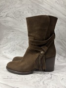 Botki Kozaki damskie zamszowe khaki brązowe r. 38 Lasocki 