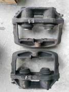 Audi A8 D2 4.2 LUCAS ZACISKI HAMULCOWE 2 SZT