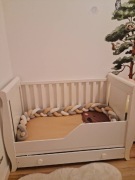 Łóżeczko dziecięce 120x60 MISZA z szufladą z materacem Hilding Dobranocka