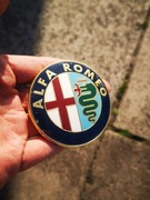 Znaczek emblemat Alfa Romeo Bomisa Milano 2400 51016