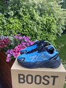 Yeezy Boost 700 MNVN 38 2/3