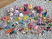 Zestaw różnych zabawek dla dziewczynki 