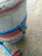 Ręczny wózek do przewożenia butli gazowej-11Kg