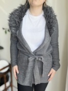 Szary wiązany kardigan z futerkiem f&f XS