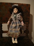 Porcelanowa lalka kolekcjonerska