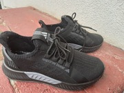 Sportowe Adidas do biegania response boost r. 38