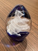 Śliczna szklana ozdoba przycisk do papieru 