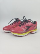 Sportowe buty do biegania Diadora N-6100-4 r. 38,5 damskie