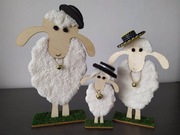 WIELKANOC DEKORACJA PREZENT BARANKI NA PODSTAWCE 