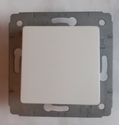 Łącznik krzyżowy LEGRAND CARIVA biały - nowy