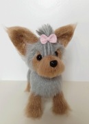 Yorkshire terrier, pies, piesek  maskotka na szydełku 