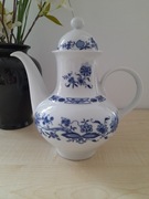 Porcelanowy dzbanek Ilmenau wzór cebulowy