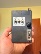 Ręczny generator impulsów / tester sygnałów TTL retro