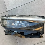 Jeep Grand Cherokee WL reflektor prawy Limited 