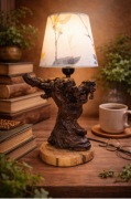 Lampa stołowa z korzenia winorośli z Szampanii – unikat rękodzieło
