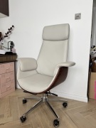 Fotel Huzaro Mark Adler Boss 8.2 White