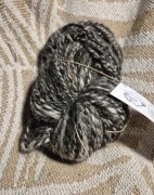 Włóczka z alpaki i krolika angory czarny szary duzy motek 214g
