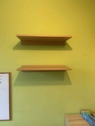 Półki wiszące jasne