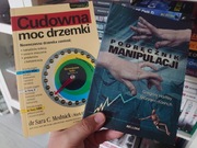 Dwie książki poradniki: Cudowna moc drzemki i Podręcznik manipulacji 