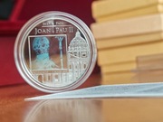 srebrna moneta Beatyfikacja Jan Paweł II 2011 Andora 5 Dinarów 2500 szt