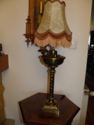 Stara, duża lampa gabinetowa