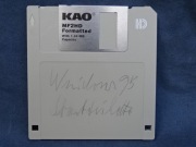 Dyskietka MF2HD 3,5" KAO 1 szt. 2HD UŻYWANA kolor szary