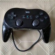 Wii Classic Controller Pro oryginalny, USZKODZONY