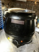 Kociołek elektryczny do zup 6l Horteca