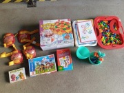 Zestaw zabawek dla dziecka 