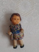 Mała lalka do domku dla lalek ARI - Dollhouse