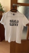 biała luźna koszulka tshirt napis girls unite girl power